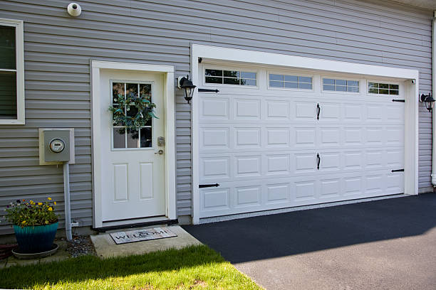 24/7 Emergency Garage Door Panel Replacement experts in Duncan, SC